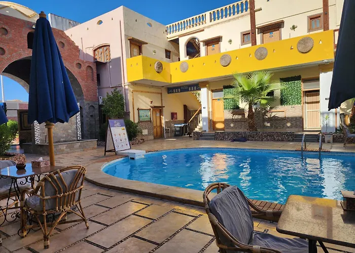 Delta Hostel *