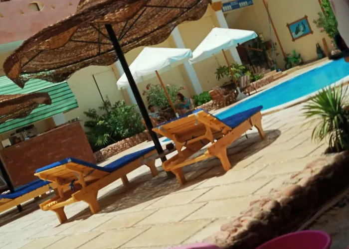 Delta Hostel *